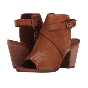 Frye Dani Pickstitch Shield Whiskey 8 Medium Women's Tan Leather Heeled Sandals